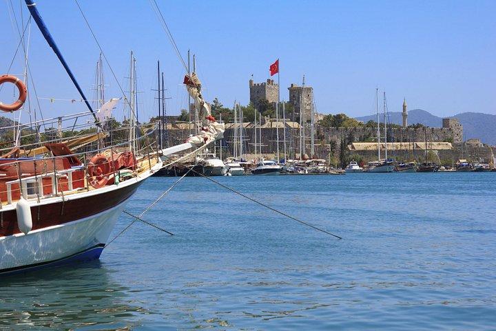 Bodrum daglig båttur Karaada, inklusive lunch