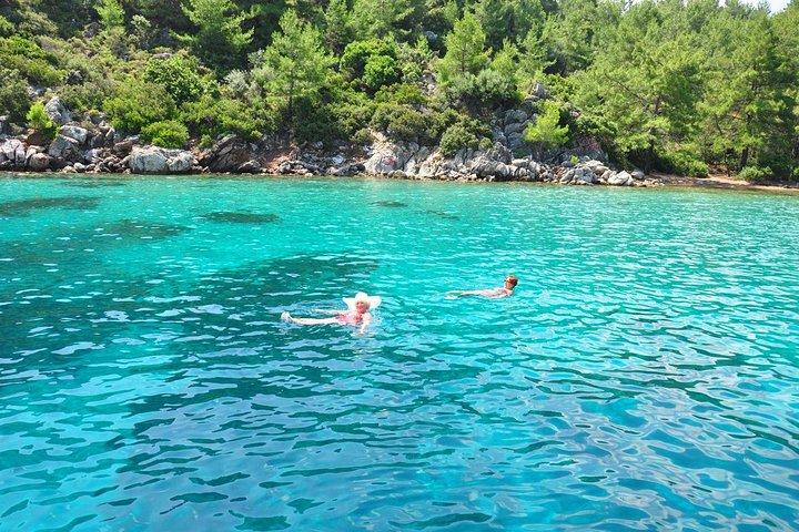 エーゲ海島 - マルマリスのソフトドリンク付きヒサロヌ ボート ツアー