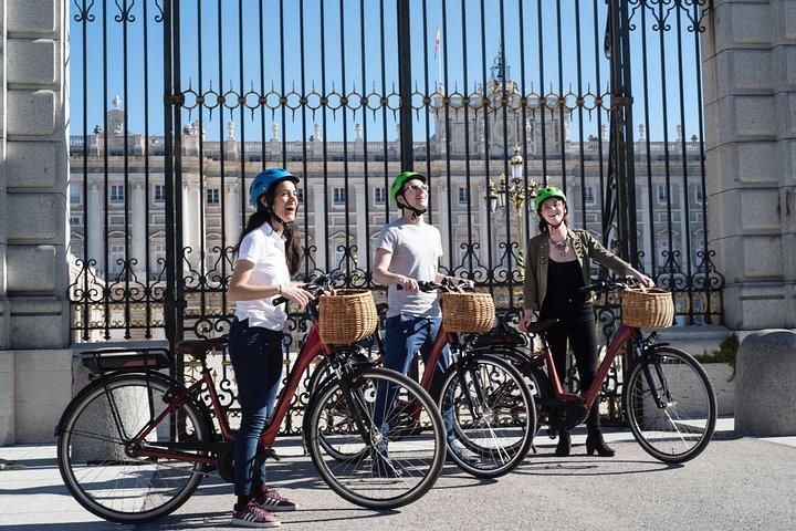 Madrid : Exclusivo Tour Privado en Bici/E-Bike