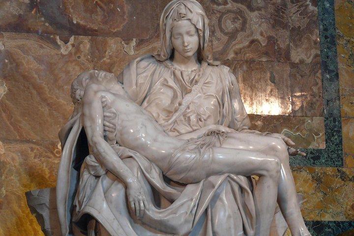 Sistine Chapel @ its best! First time slot Vatican Museums access