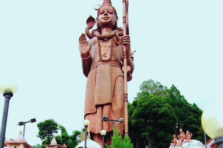 カトマンズのKailashnath Doleshwor Mahadevツアー