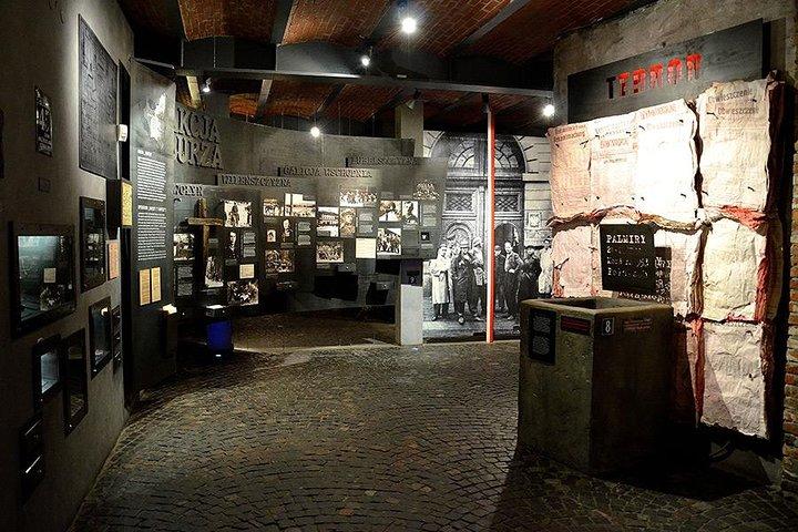 Museo del Levantamiento de Varsovia (1944) + Museo POLIN: PEQUEÑO GRUPO / inc. Recoger/