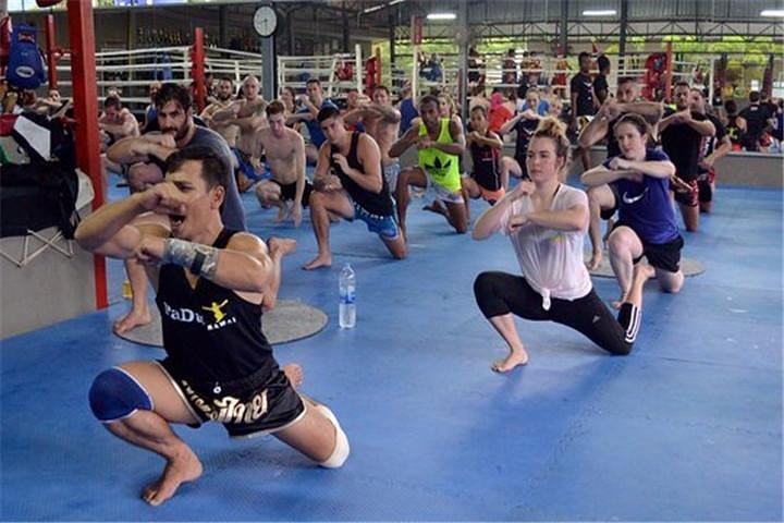 Muay Thai (Thai boksen) Les met privé transfer vanuit Bangkok