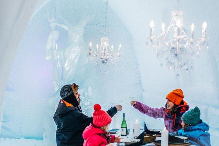 Arctic Snow Castle Besøg med Lappish middag - lille gruppe tur