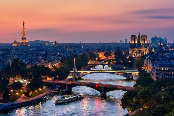Paris Bastille Day Dinner Cruise med Champagne och Fireworks
