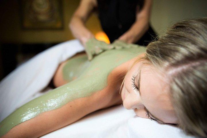 Akrotiri : 2 - Experiencia de Spa Cara & Cuerpo de Hora con Acceso a la Piscina de Día