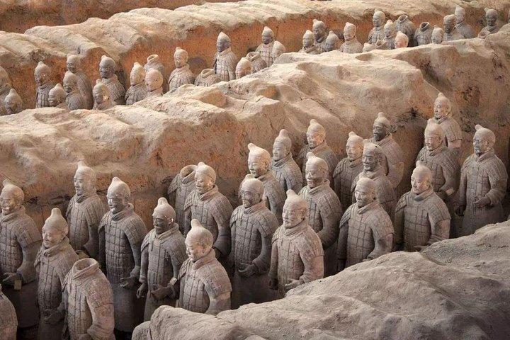 Tour privato di un giorno di Xi'an Terra-Cotta Warriors e City Wall