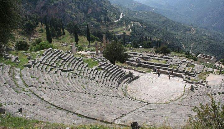 Delphi, Itea, Galaxidi full day private tour from Athens