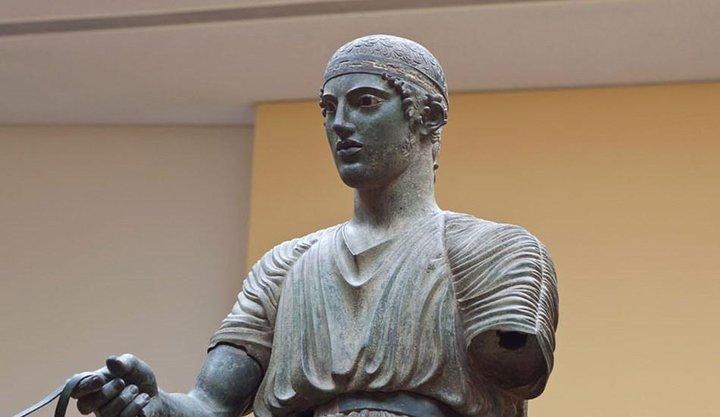Delphi, Itea, Galaxidi full day private tour from Athens