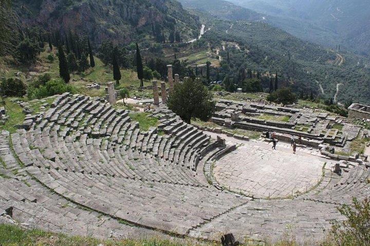 Private Tour durch Delphi: Nabel der Erde, Apollo-Tempel, Orakel