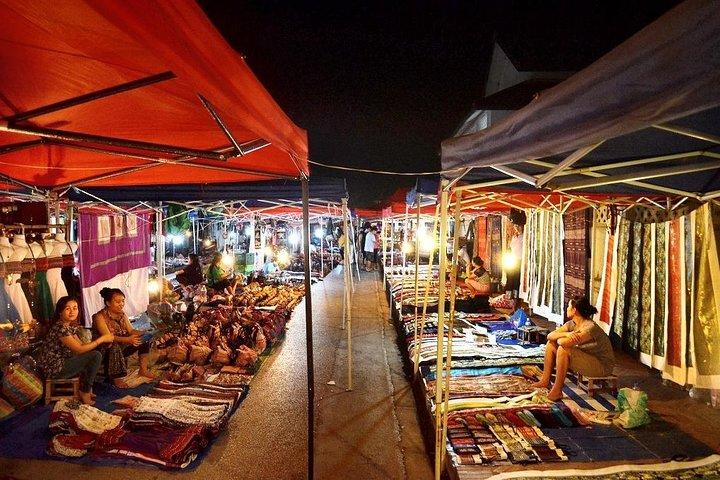 Explorador nocturno de Luang Prabang