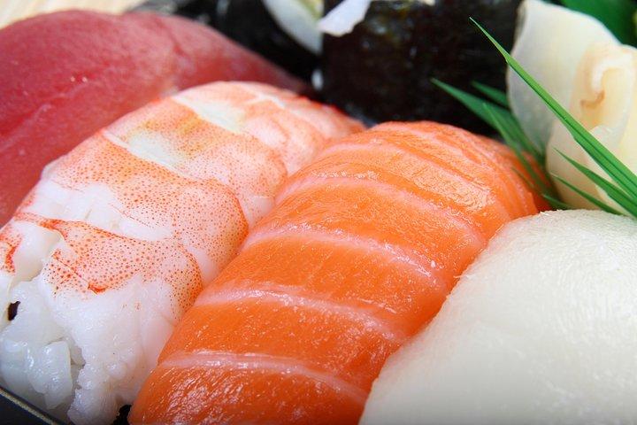 Sushi en Japanse voedingsmiddelen kookles in Osaka