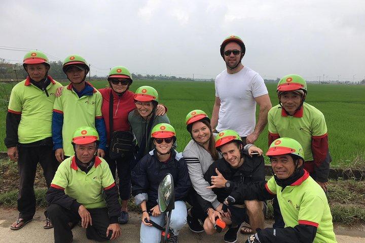Tour matutino en moto por la mañana de Hue