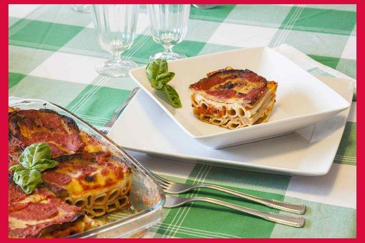 Cesarine: バーリの地元の家での食事と料理のデモ