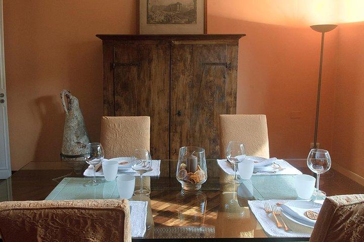 Speiseerlebnis bei einem Einheimischen in Brindisi mit Showkochen