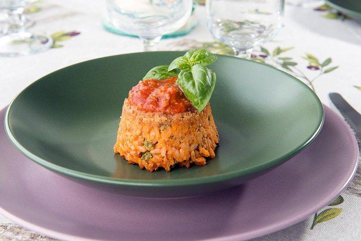 Cesarine: Market Tour & Dining at a Local's Home in Catania