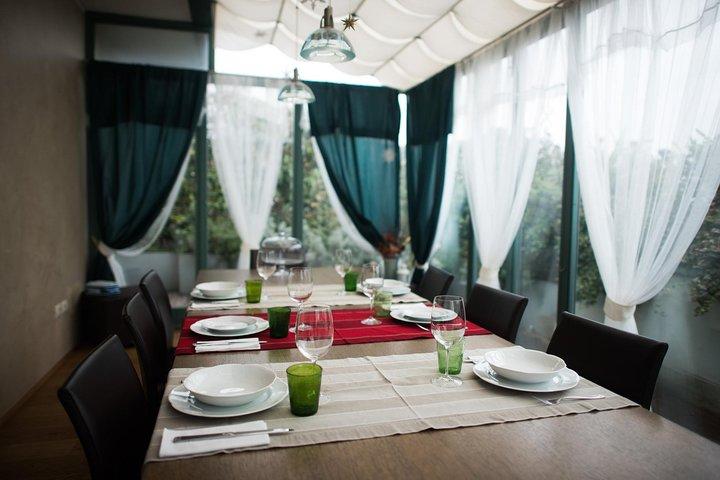 Cesarine: Typische Speise- und Kochvorführung bei Local's Home in Turin