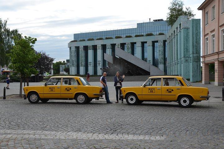 Private historische Tour durch Warschau mit einem Retro Fiat mit Pickup
