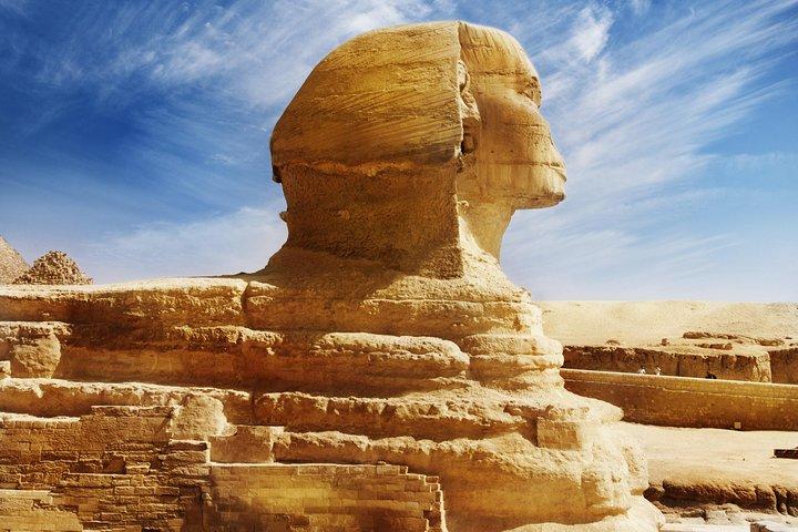 Privat tur: Kairo-dagsrejse fra Hurghada, herunder rundrejsefly, Giza-pyramider, sfinx og egyptisk museum