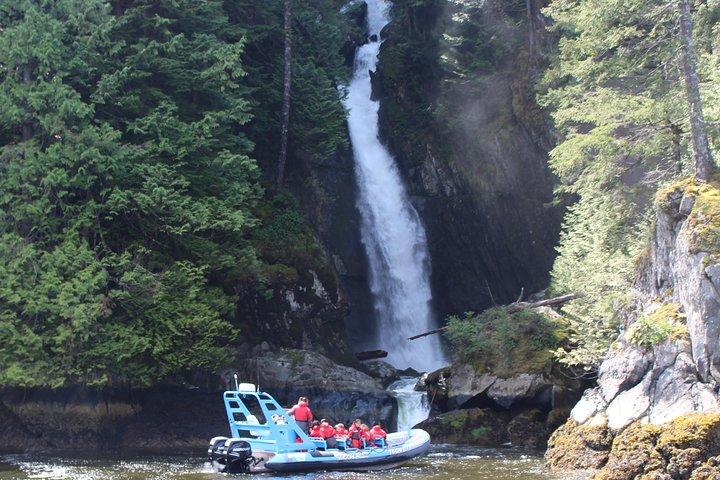 Granite Falls Zodiac Tour af Vancouver Water Adventures