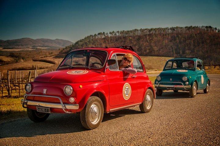 フィレンツェからヴィンテージのフィアット500でセルフドライブ、トスカーナワイン体験ツアー