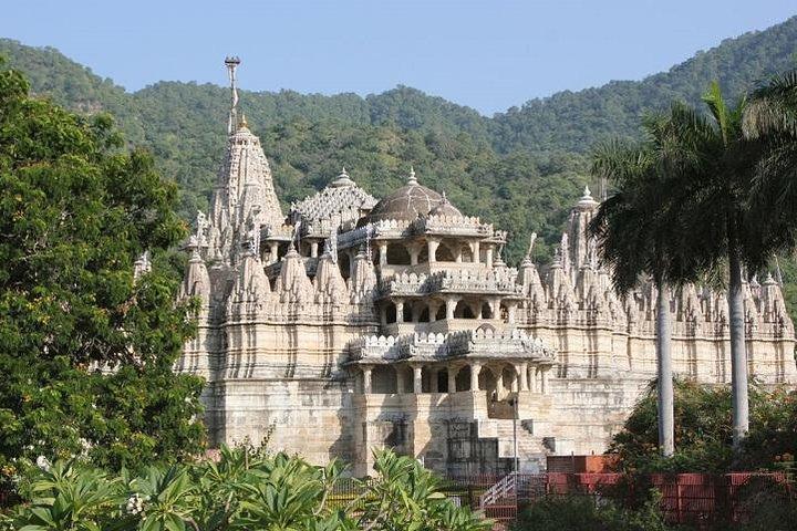 Kumbhalgarh et Ranakpur Excursion d'une journée avec déjeuner à Udaipur