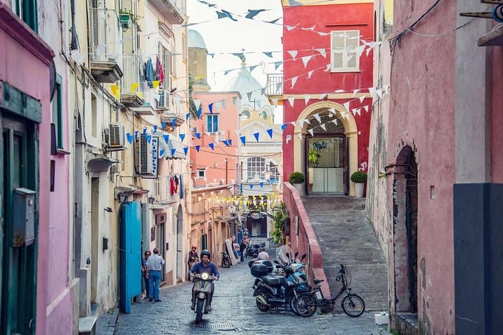 From Naples: Procida Island Day Trip with Lunch