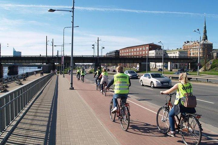 Visite à vélo des points forts de Riga