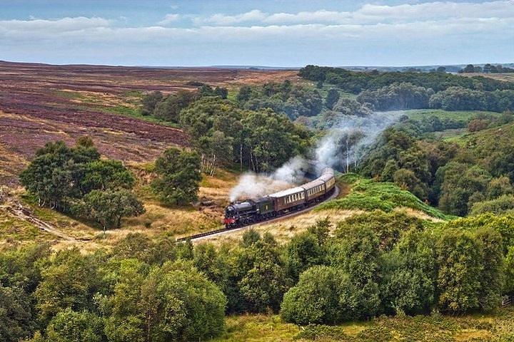 Moors, Whitby & The Yorkshire Steam Railway Dagstur fra York
