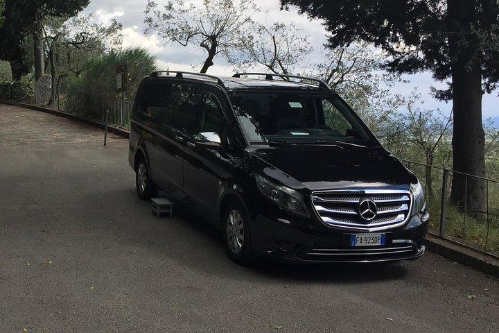 フィレンツェの都市または空港からUmbria Assisi-Perugiaエリアへの専用送迎