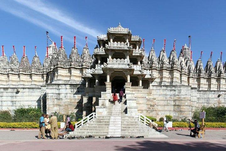 Jodhpur Drop Mit Ranakpur Tour mit dem Auto