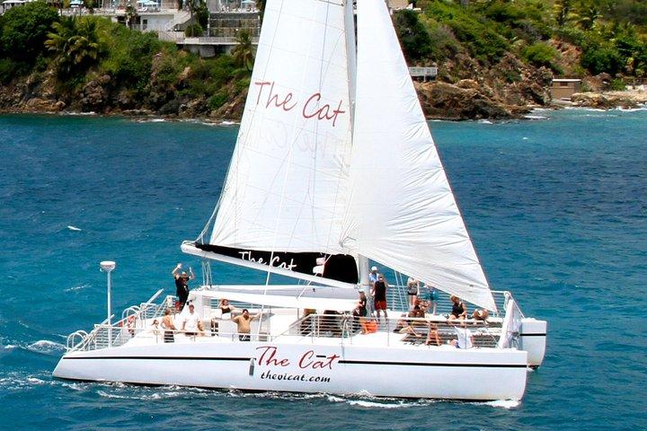 Turtle Cove Catamarán Snorkel y Navega en Little Buck Island STT