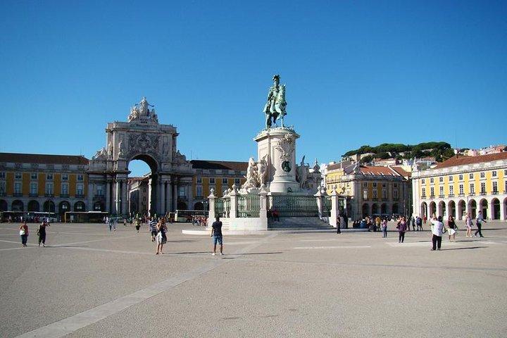 Lisbon Small-Group Walking Tour
