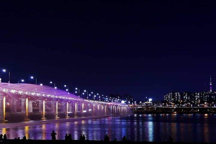 Seoul Private Walking Tour with a Local