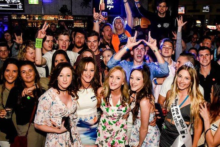 Vegas Nightclub Crawl mit Partybus mit Fast Pass Entry