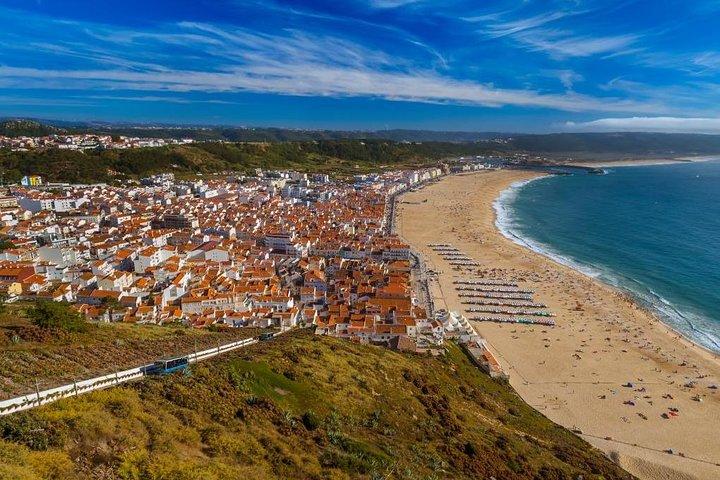 Tour guidato privato da Lisbona: Nazaré & Óbidos