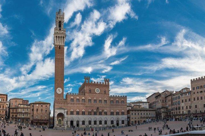 From Florence: Tour to Siena and San Gimignano by Minivan