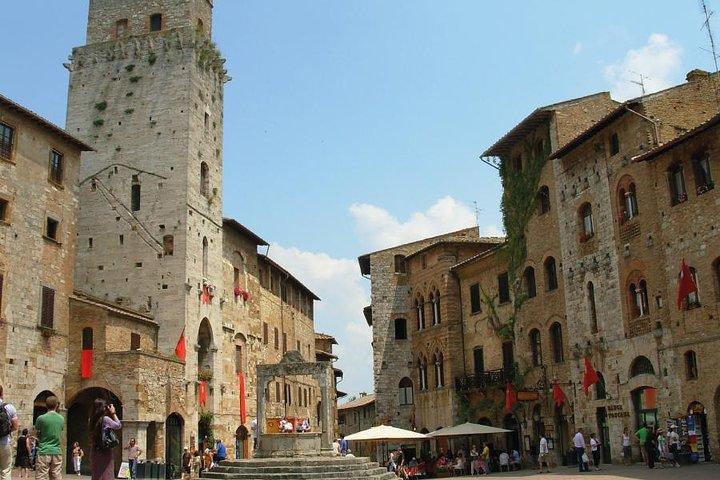 Van Florence naar Siena - San Gimignano en Pisa per privé minivan