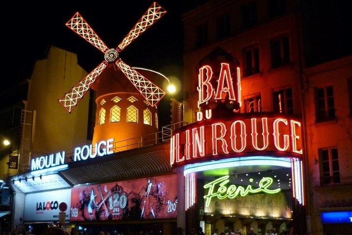 Privé retourtransfer van Parijs Hotels naar Moulin Rouge