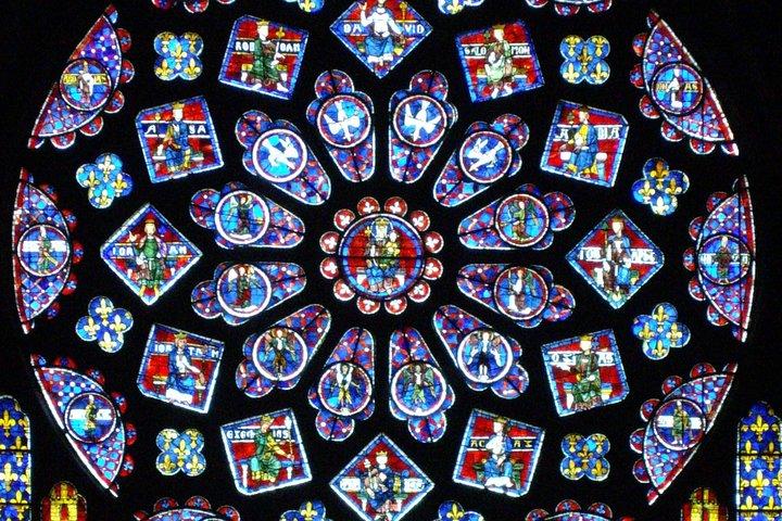 Chartres Cathedral Private Car Tour (5h) Driver & Guide