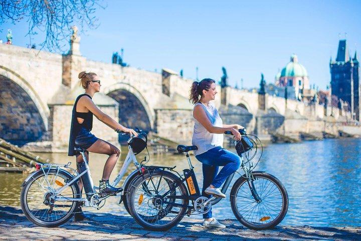 Historisk Prag guidad E-cykeltur
