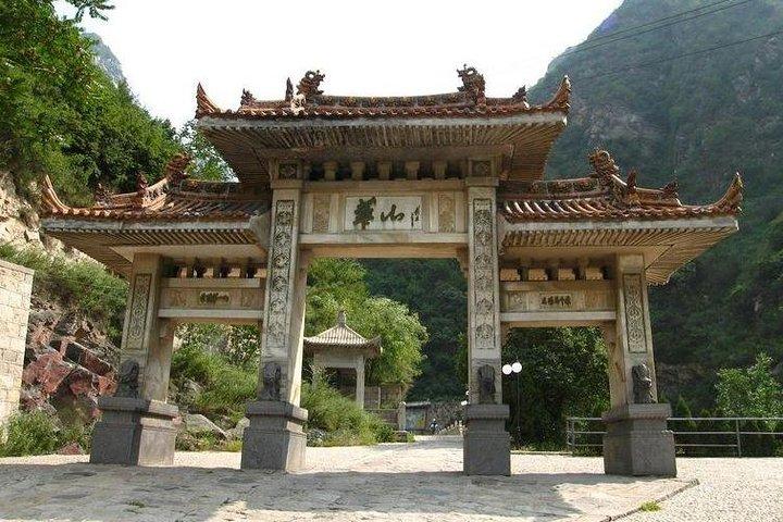 Visite privée : excursion d'une journée pour explorer la montagne Xi'Huashan.