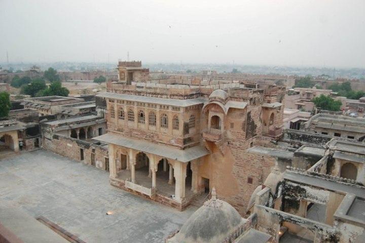 JodhpurからのNagaur Fortへのプライベートデイトリップ