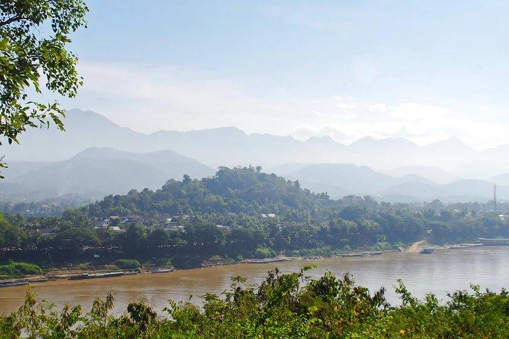 Luang Prabang Doação de esmolas matinais e mercado úmido
