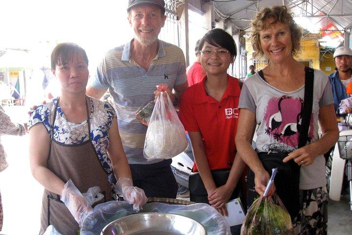Corso di cucina ad Hanoi con persone locali