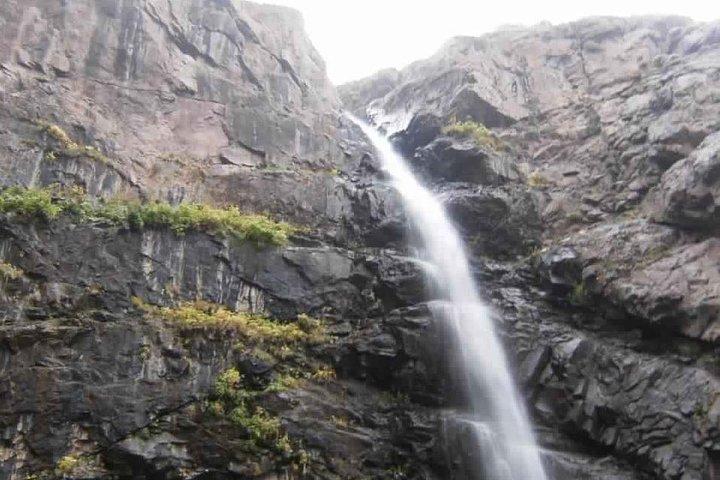 マラケシュからのハイアトラス山ガイドハイキング日帰り旅行