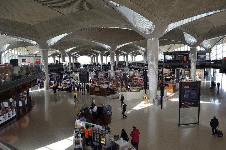 Traslado privado al aeropuerto más visita a la ciudad de Ammán: aeropuerto de Ammán a los hoteles de Ammán