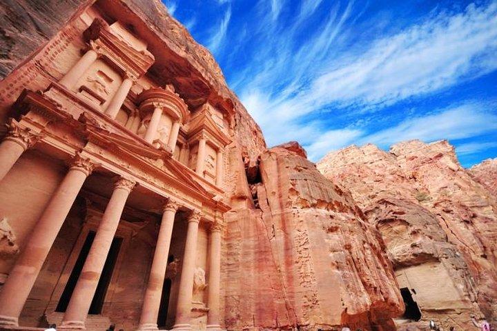 Excursión privada de día completo a Petra y Wadi Rum desde los hoteles de Aqaba