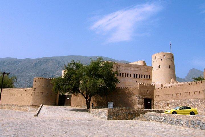 Além do Forte & Oman do Norte a partir de Muscat