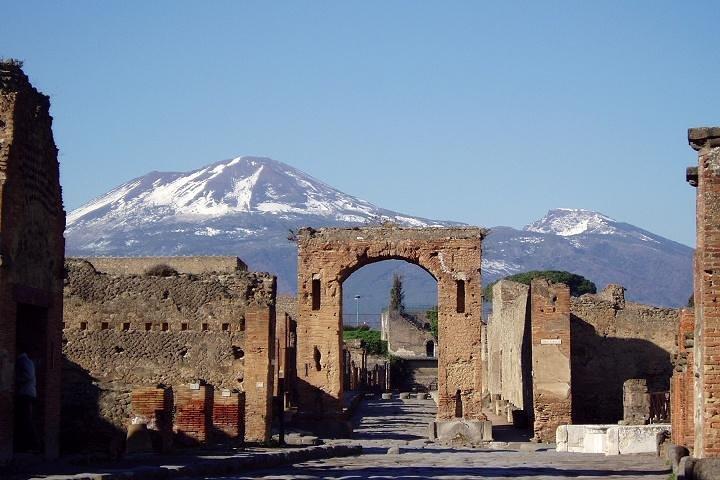 Pompeia e Nápoles de Roma: Excursão privada de dia inteiro com almoço
